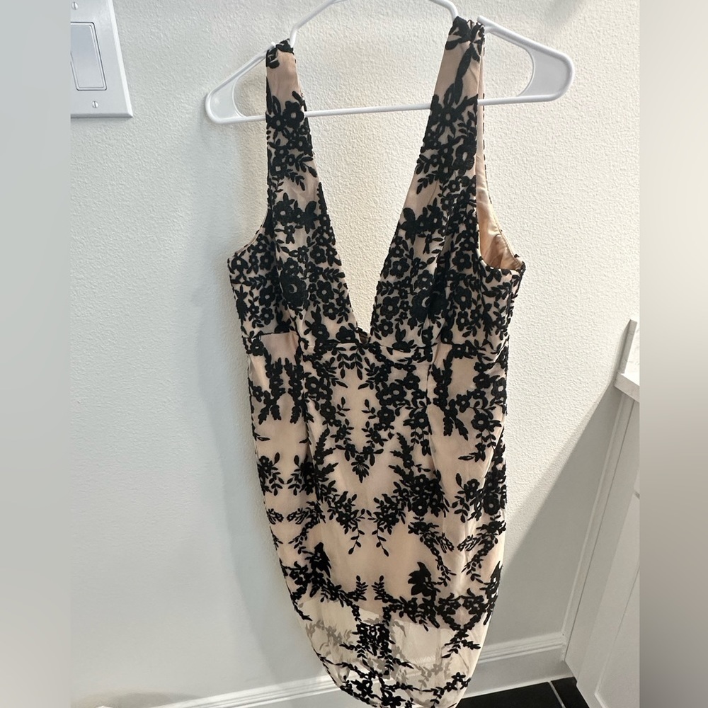 Bardot elegant lace dress!